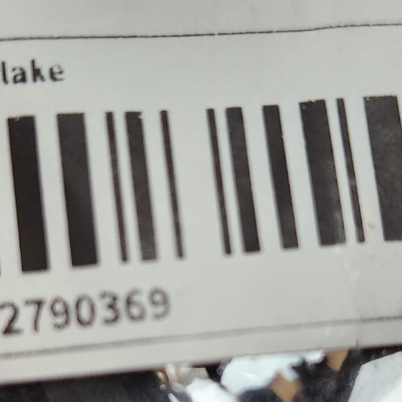 White and Blue Crystals Silver Star Earrings NWT Holiday Christmas Earrings - Picture 7 of 7